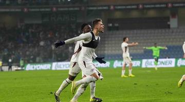 İstanbul'da gol düellosu! 7 gollü maçta Trabzonspor, 100'üncü dakikada 4-3 kazandı!
