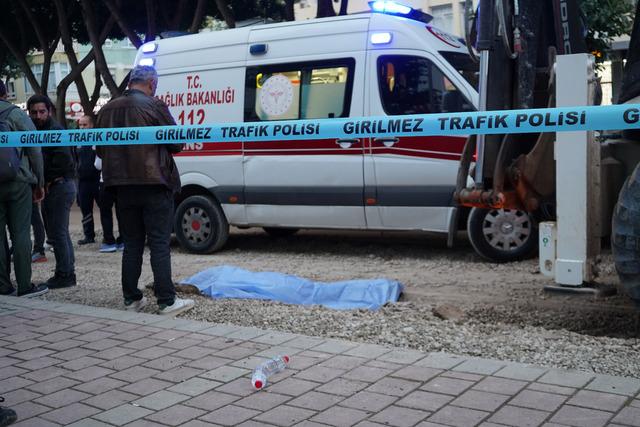 Ekmek almaya çıkan adamın sonu kahretti! Feci anlar kamerada; eşi balkondan öğrendi 9