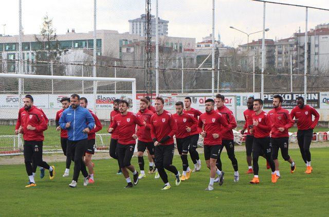 Vali Kaymak’tan Samsunspor’a baklavalı moral