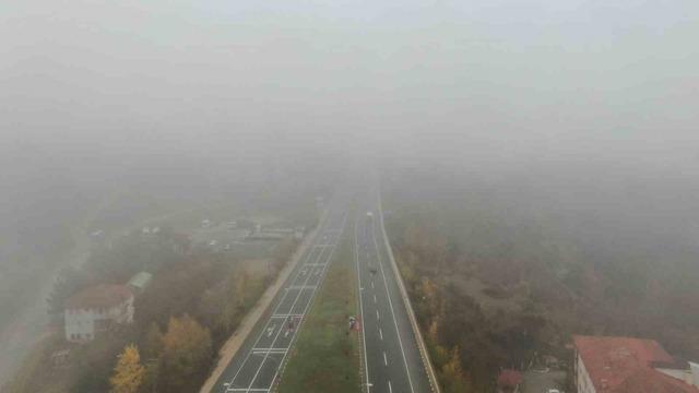 Sis etkili oldu, görüş mesafesi 50 metreye kadar düştü 1