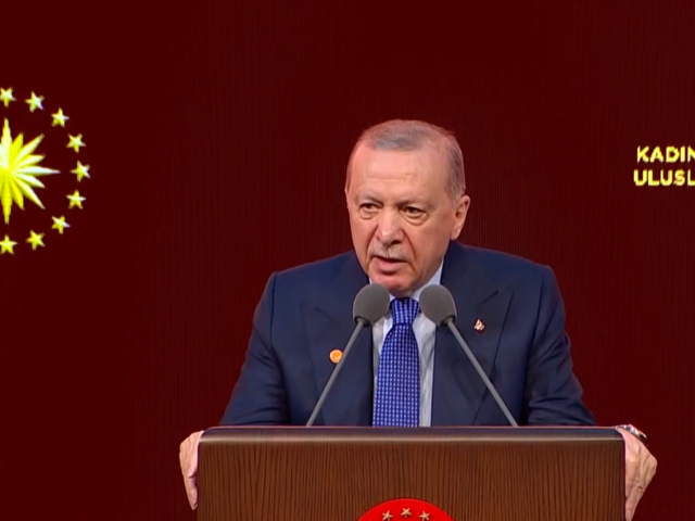 SON DAKİKA | Cumhurbaşkanı Erdoğan "Babalar alınmıyor, değil mi?" diye sorup çağrı yaptı