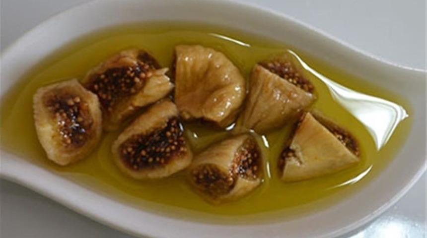 İnciri zeytinyağında bekletip yerseniz bunlar oluyor