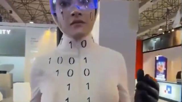  Herkes robot zannetti, gerçek insan çıktı