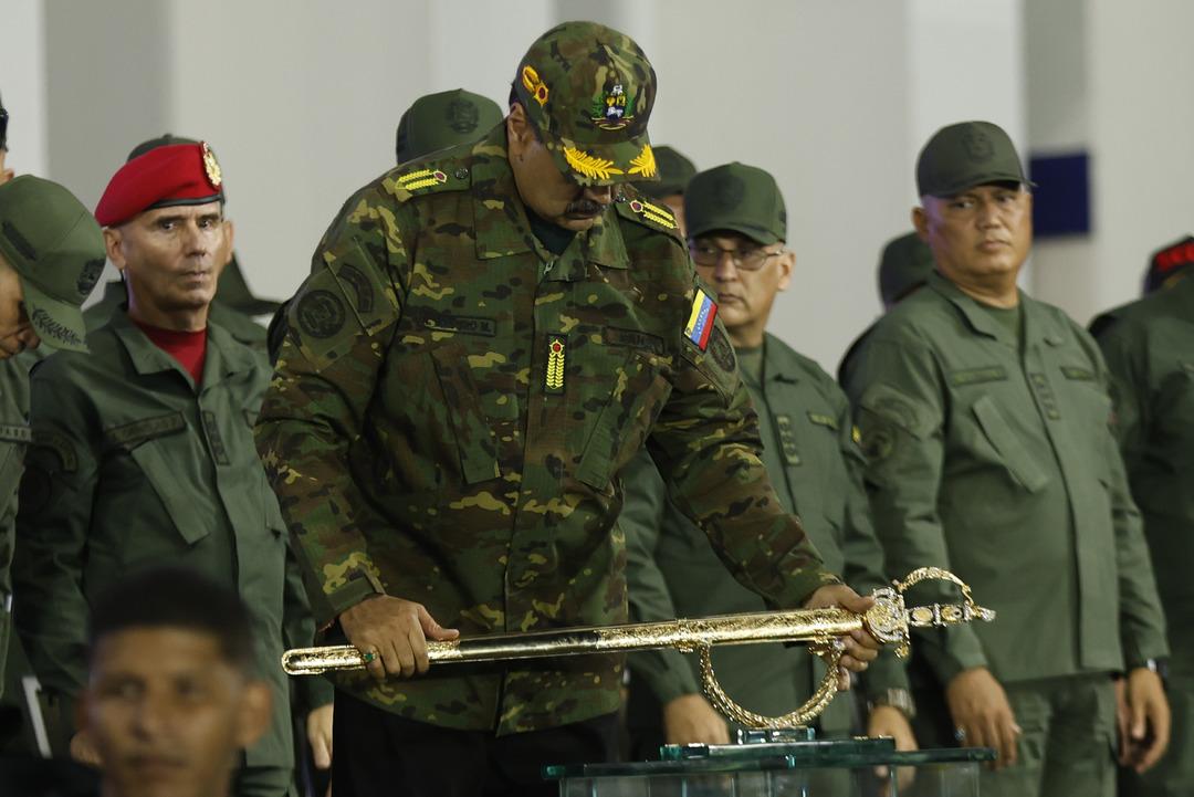 Maduro dan Trump a restin en büyüğü! Kılıcı çekip açıkladı: "4,5 milyon milis hazır" 3