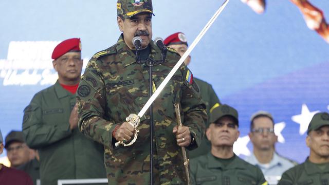 Maduro'dan Trump'a restin en büyüğü! Kılıcı çekip açıkladı: 4,5 milyon milis hazır