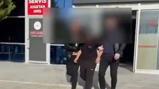 Türk bayrağını ve Kur'an-ı Kerim'i yakmaya çalıştı! 