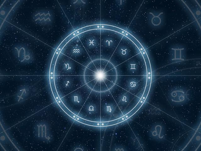 26 Kasım'da Yıldızlar Ne Söylüyor? Tarot Kartları ile Günün Enerjisi