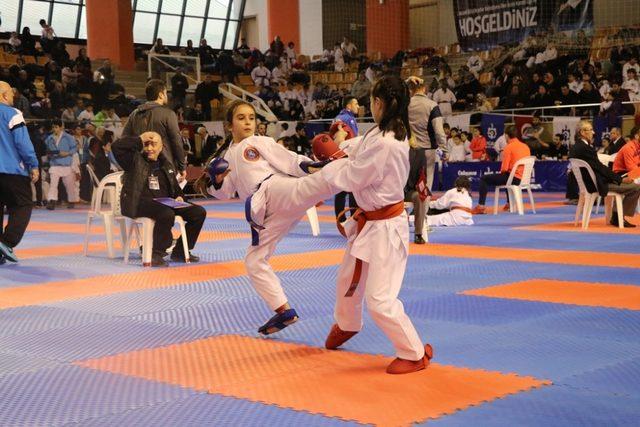 Karate Ligi’nin ikinci etabı Cumartesi günü yapılacak