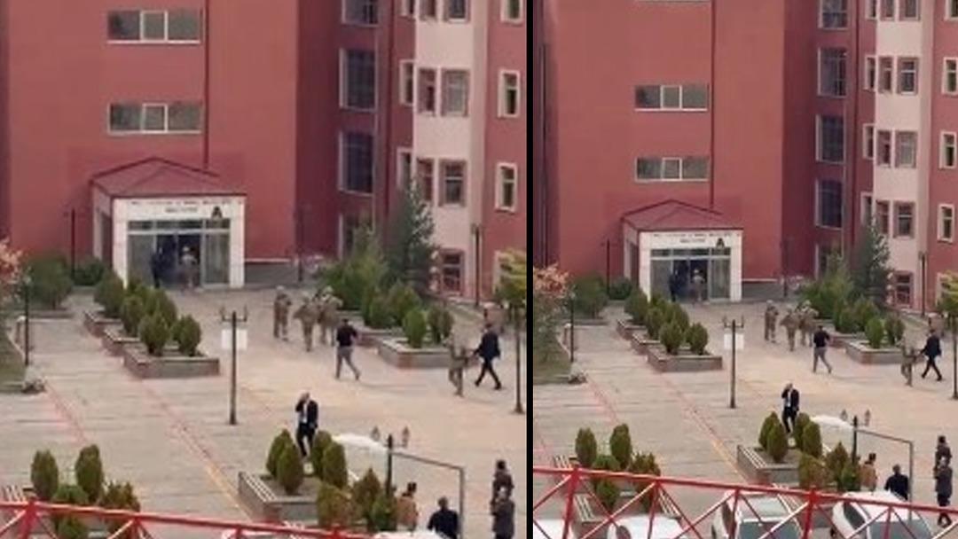 G&uuml;m&uuml;şhane &Uuml;niversitesi nde kadın &ccedil;alışanı silahla rehin almıştı! Kriz 5 saat sonra &ccedil;&ouml;z&uuml;ld&uuml;, ş&uuml;pheli g&ouml;zaltına alındı 1