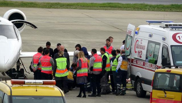 Trabzon'a acil iniş yapan ambulans uçağın arızası giderildi, İngiltere'ye uçtu