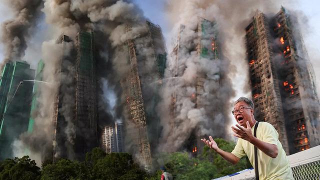 SON DAKİKA | Hong Kong'da gökdelenlerde yangın! 2 bin dairelik site alev alev yandı