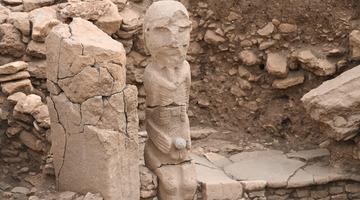 'Ölüm yüzü' heykeli bilim dünyasını heyecanlandırdı! Taş Tepeler'de şaşırtan keşifler