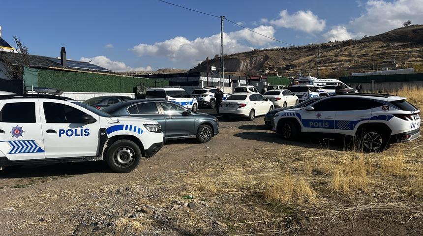 Polis memuru dehşet sa&ccedil;tı... Kayınvalidesini &ouml;ld&uuml;r&uuml;p intihar girişiminde bulundu