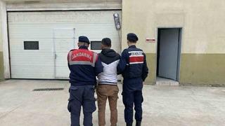 Dolandırıcılık ve yaralama suçlarından aranıyordu! Şahıs yakalandı