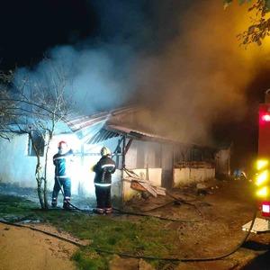 Kaynarca’da ev yangını söndürüldü
