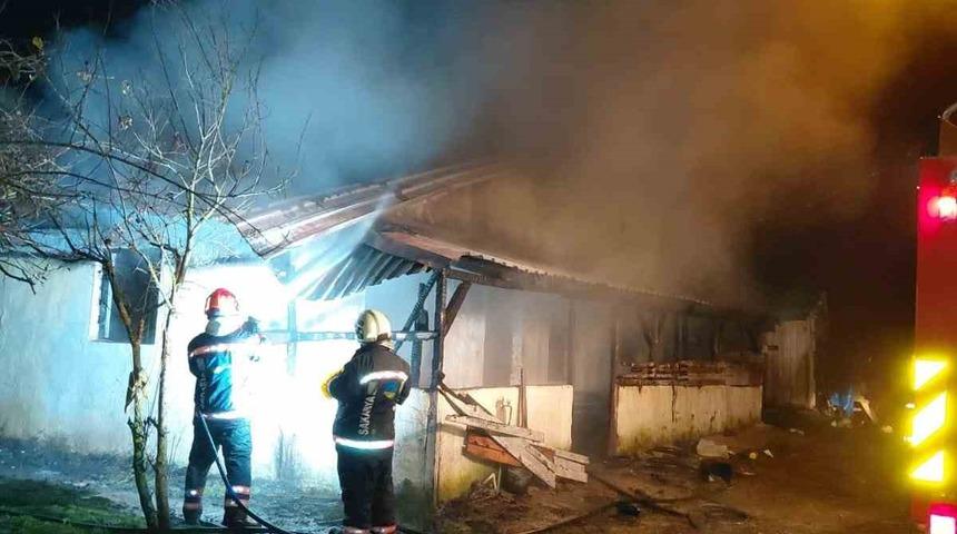 Kaynarca’da ev yangını söndürüldü