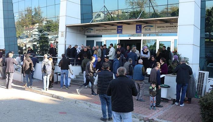 Uzman isimden uyarı geldi! "Sigortalılar elini çabuk tutmalı"