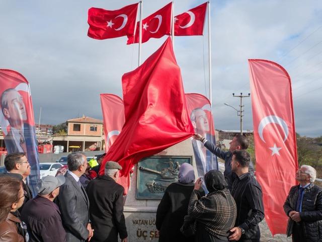 Restore edilen Üç Şehitler Anıtı'nın açılışında duygu dolu anlar yaşandı