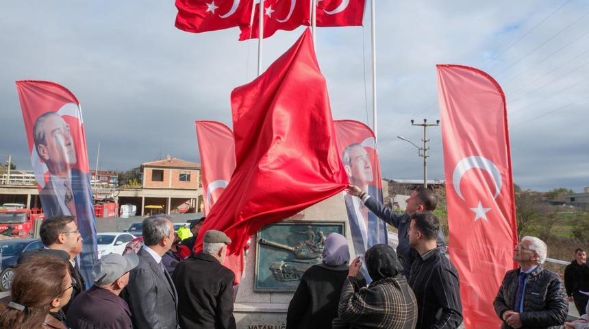 Restore edilen &Uuml;&ccedil; Şehitler Anıtı'nın a&ccedil;ılışında duygu dolu anlar yaşandı