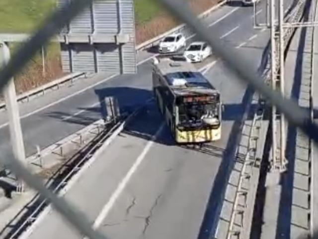 Sultangazi'de yanlış yola giren İETT otobüsü trafiği tehlikeye attı, o anlar kamerada