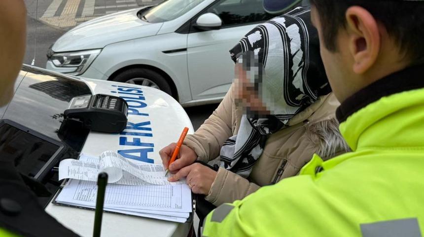 'Kırmızı ışık' ihlali dron denetimine takıldı, kesilen cezayı kamera şakası sandı