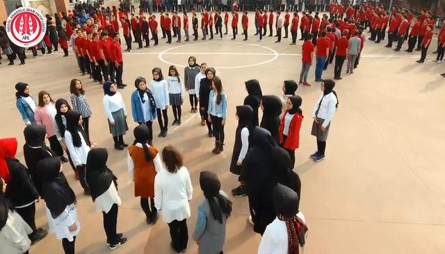 İnegöl'de öğrencilerden Mehmetçik'e destek klibi