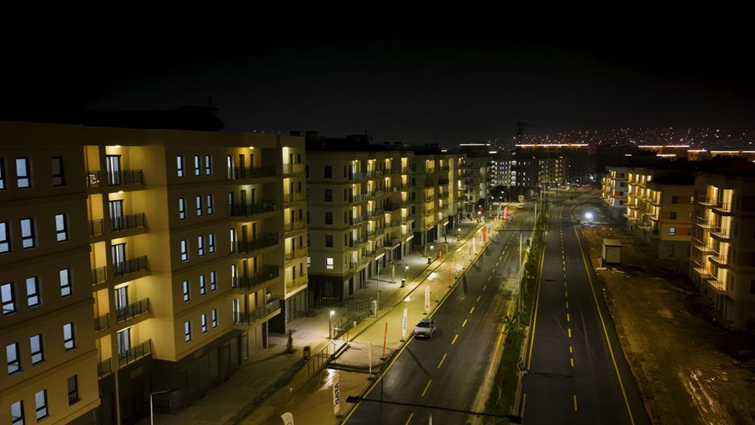 Bakan Kurum  Küllerinden doğan Hatay  sözleriyle paylaştı: "Yıkımın  merkeziydi  artık asrın inşasının sembolü" 2