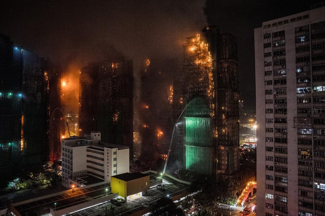 Hong Kong da gökdelenlerde yangın felaketi! Can kaybı 36 ya yükseldi, 279 kişi kayıp 5