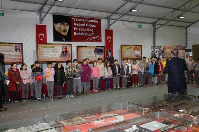  &Ccedil;anakkale Savaş Malzemeleri M&uuml;zesi  ziyarete a&ccedil;ıldı 4