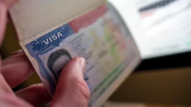 ABD'den saldırı sonrası yeni hamle! Tüm başvuruları askıya aldı