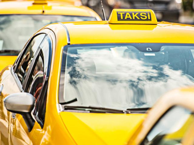 Korsan sayısı taksiyi ge&ccedil;ti! Yolculara da ceza kesiliyor