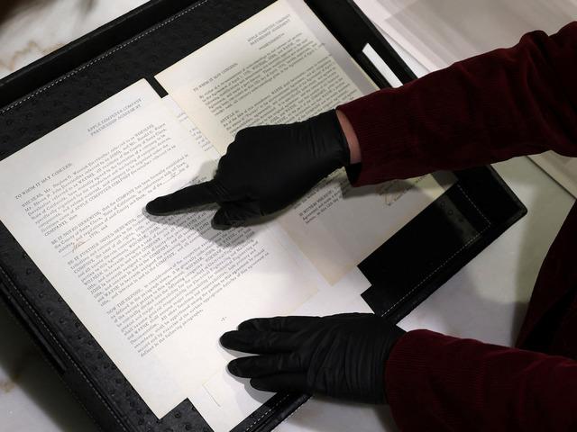 Apple'ın kuruluş belgesi açık artırmaya çıkıyor: Değeri dudak uçuklatacak