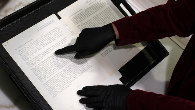 Apple'ın kuruluş belgesi açık artırmaya çıkıyor: Değeri dudak uçuklatacak