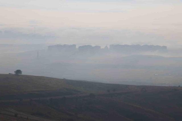 Sis adeta kenti yuttu, doğa olayı izleyenleri mest etti 3