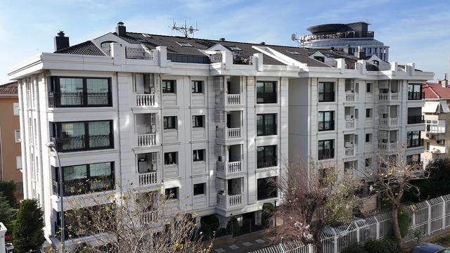 Böylesi görülmedi! 85 bin TL'lik eve 16 bin 500 TL ödüyor, evi satın almak için geleni kaçırıyor