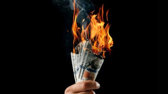 Deutsche Bank'tan dolar uyarısı: 8 trilyonluk kale tehlikede!