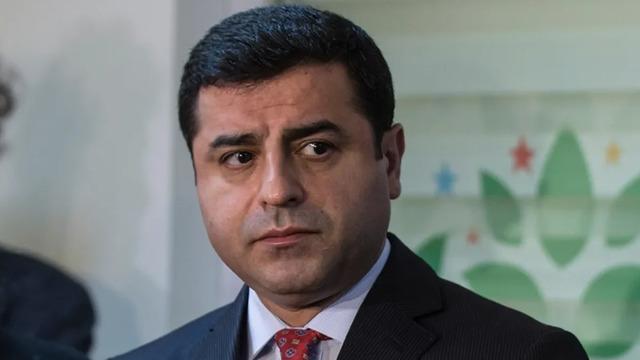 Tahliye tartışmaları gündemdeydi! Selahattin Demirtaş'ın 'Cumhurbaşkanına hakaret' suçundan cezalandırılması istendi