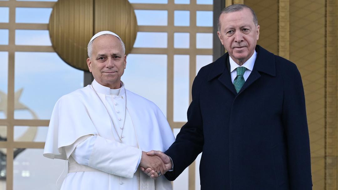 Ankara da  Papa  hareketliliği: Tarihi ziyarette ilk durak Anıtkabir! 4