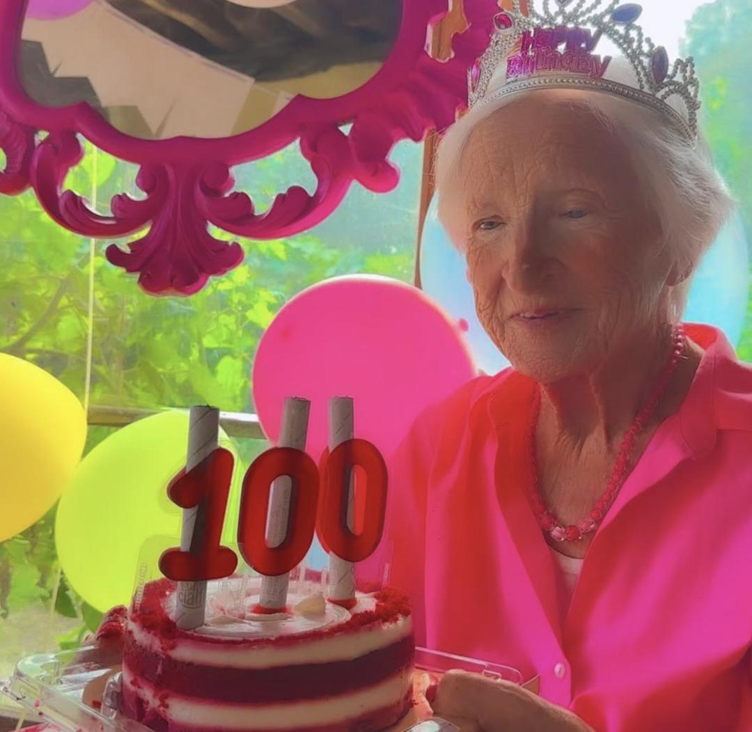 101 yaşındaki kadın uzun yaşamın sırrını açıkladı: "Bu iki yiyeceği sakın yemeyin" 1