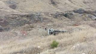 Elazığ’da kamyon devrildi: 1 yaralı