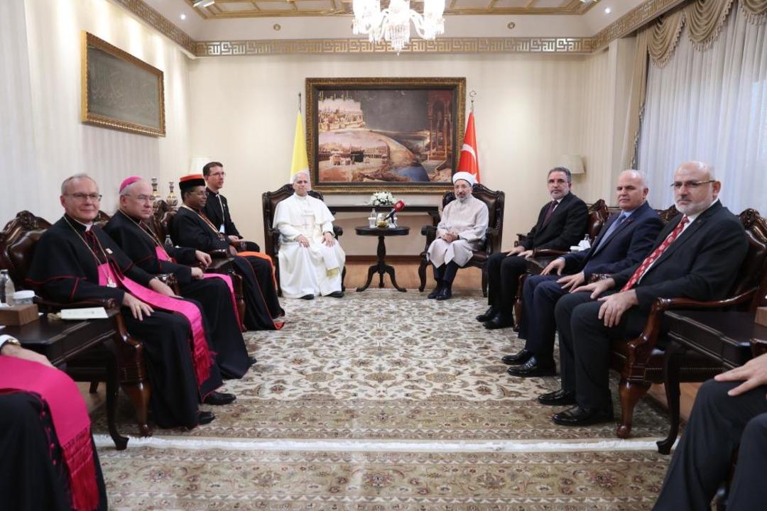 Diyanet İşleri Başkanı Arpaguş, Papa 14. Leo ile g&ouml;r&uuml;şt&uuml; 2