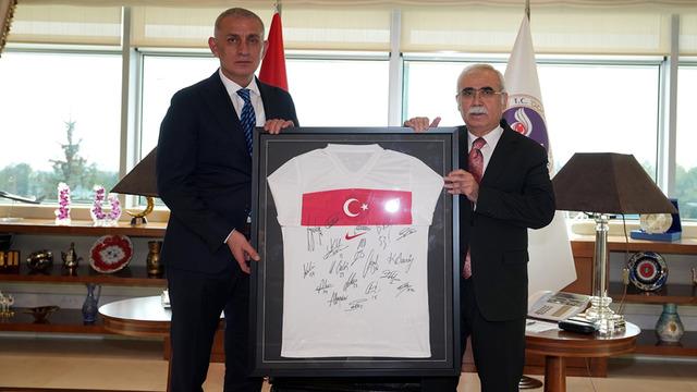 TFF Başkanı Hacıosmanoğlu'ndan Anayasa Mahkemesi Başkanı Özkaya'ya ziyaret