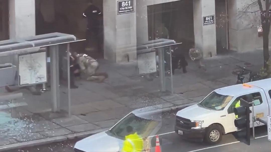 ABD yi karıştıran saldırının görüntüleri ortaya çıktı: Afgan saldırgan Ulusal Muhafızlara böyle pusu kurmuş 5