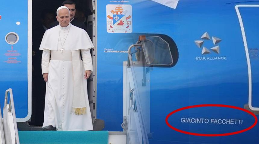 Papa'nın u&ccedil;ağındaki Giacinto Facchetti ismi g&ouml;zlerden ka&ccedil;madı! Dikkat &ccedil;eken T&uuml;rkiye detayı