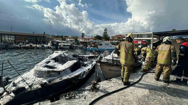 Çeşme’deki yangında 7 tekne alevlere teslim oldu