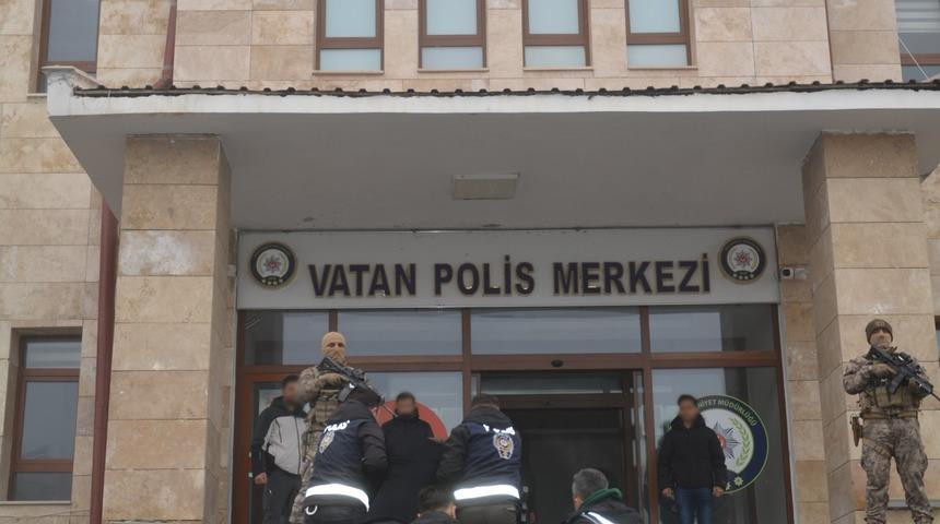 Muş'ta 1 kişinin öldüğü silahlı kavga: 2 zanlı tutuklandı