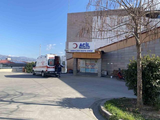 Alaşehir’de süt tankeri üzüm bağına uçtu 2