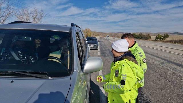 Özel öğrenciler polis üniforması ile denetim yaptı 3