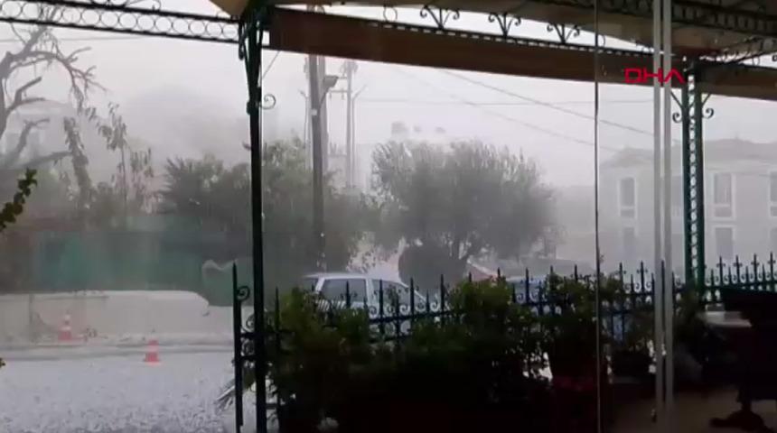 Balıkesir'de dolu yağışı! Hayat olumsuz etkilendi