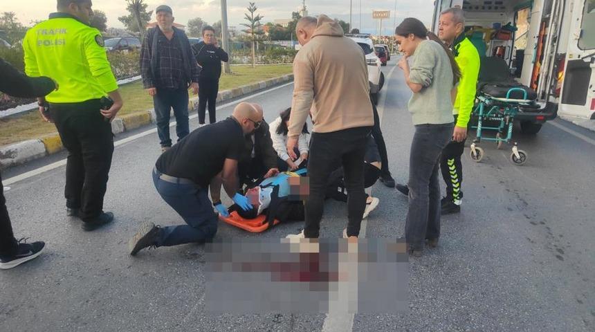 Motosiklet refüje çarptı: 1 ölü, 1 yaralı